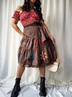 Vintage Y2K 00s brown applique midi peasant skirt Skirt is in great vintage condition. SIZE. Model usually wears UK 10-12 / S-M / US 6-8, item could fit UK 14 / L / US 10. Check the measurements, before buying. MEASUREMENTS: waist - 88 cm, hips - 110 cm, length - 66 cm. Item is from mixed material. Care delicate. Color may differ slightly depending on the color calibration of the device you're viewing on. If You have more questions about products or shipping, please drop me a message. Wish You great shopping, Mellina Vintage Knee-length Brown Skirt, Vintage Brown Knee-length Skirt, Vintage Tiered Skirt For Fall, Brown Tiered Skirt For Spring, Spring Brown Tiered Skirt, Brown Cotton Knee-length Skirt, Vintage Brown Tiered Skirt, Brown Vintage Tiered Skirt, Spring Brown Skirt