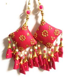 Latkan For Lehenga Indian Handmade Latkans For Lehanga ,Blouse purse hangings, home décor, Craft Sewing, Indian, sari, jhumer, tassel 1 Pair    Libas Fashion latkan  Beautiful Pair of Latkans & Brooch Accessory For You Decorative Products. In Indian These Latkans Are Normally Used as The Accessory For Lengha & Sari Blouse On The Back, But These Can Be Used in Many Other Ways to Metal & Pearl scan be used at an door. Rajasthan is a State in India for these kind of Art works Ethnic, Casual and Party Wear Designs Lahenga party latkan beauty ,colors & fabrics Created with high quality material using Allo Luxury 22k Gold Chandbalis With Latkans, Cheap Gold Necklaces With Latkans, Lengha Latkan Design, Luxury Latkans Jewelry Sets For Diwali, Luxury Festive Latkans Jewelry, Women's Blouse Piece With Latkans For Traditional Ceremonies, Cheap Gold Chandbalis With Latkans, Elegant Cheap Chandbalis With Latkans, Luxury Chandbalis With Latkans For Women