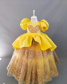 Our special design completely french goal lace detailed princess bella dress consists of 4 pieces.. Package Included 1-tuu dress 2-skirt with detachable large hoop 3-cloak 4- crown Princess Belle Costume, Pincess Belle Dress Toddler, Beauty and The Beast, Princess Belle Gown Dress, 4 Piece Princess Dress Set Your little princesses will dazzle with this dress. Perfect for birthdays, photo shoots or parties. We produce children's dresses for any occasion, whether it's a birthday party, a bridesmai Princess Belle Costume, Princess Belle Dress, Gown For Kids, Belle Gown, Beauty And The Beast Birthday, Bella Dresses, Costume Princess, Belle Costume, Bella Dress