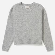 Everlane The Teddy Crew Neck Sweater Heathered Grey Size Xs. Our Coziest Sweater Ever. Made Of Premium Italian Yarn, The Teddy Crew Neck Sweater Has The Look And Feel Of Elevated Knitwear. New With Tag. Year Round Capsule Wardrobe, Monday Outfit, Crop Crewneck, Yellow Crewneck, Green Knit Sweater, Light Grey Sweater, Grey Crewneck, Chunky Knit Cardigan, Grey Knit Sweater