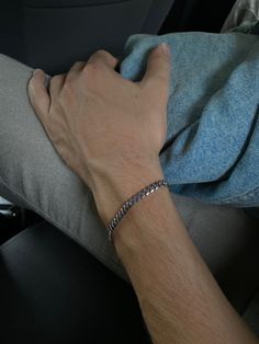 "SILVER BRACELET MEN/WOMEN Add style to a basic look with this 0.2 inches (5mm) solid 925 sterling silver Curb bracelet. Strong and durable for daily wear yet not too thick for a comfortable fit. A chain that gives modern elegance to both casual and formal outfits, wear it solo for an everyday polished look or stack with other bracelets for a cool fashion statement. Give someone special luxurious fine jewelry they will rock from day to night with style. Bracelet made of 925 silver and comes with Cheap Polished Finish Men's Jewelry, Cheap Silver Jewelry For Groomsmen Gift, Cheap Modern Men's Jewelry, Cheap Men's Chain Bracelets, Luxury Everyday Sterling Silver Men's Bracelet, Cheap Everyday Men's Chain Bracelet, Cheap Adjustable Men's Chain Bracelet, Luxury Minimalist Men's Chain Bracelet, Luxury Everyday Men's Chain Bracelet