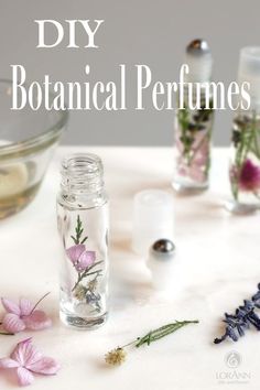 Essential Oil Perfumes Recipes, Diy Deodorant, Botanical Perfume, Diy Rose, Diy Kosmetik, Diy Perfume, Essential Oils Gifts