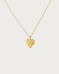 Matériels: 
Laiton plaqué or 18 carats


Mesures: 

410 mm/16,14" de longueur, 70 mm/2,75" de longueur d'extension En Route Jewelry, Heart Shaped Necklace, Nail Jewelry, Gold Heart Necklace, Zimbabwe, Mongolia, Zambia, Sierra Leone, Love Symbols