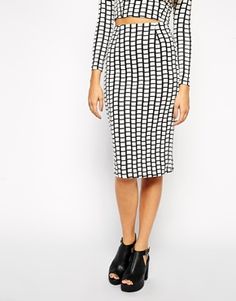 tall check print pencil skirt Pencil Skirt Styles, Skirt Styles, Printed Pencil Skirt, Work Outfits