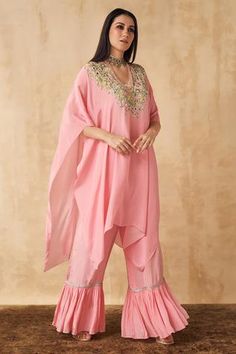 Shop for Sakshi Girri Pink Crepe Printed Kaftan And Sharara Set for Women Online at Aza Fashions Pink Kaftan, Pearl Mirror, V Neck Kaftan, Printed Kaftan, Printed Embroidery, Silver Lace, Floral Prints Pattern, Sharara Set, Lace Hem