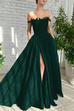 We could custom made 70+ colors all sizes, if you do not not find the color name listed, pls leave message on special instructions to note the exact color you need. Also custom size is available, if you need your dress customized, pls leave your bust, waist, hips barefoot height size in the order remark. Thank you. Dark Green Off Shoulder Dress, Green And Black Wedding Dresses, Emerald Green Gala Dress, Dark Green Maid Of Honor Dress, Bridesmaids Emerald Green, White Wedding Dress With Green, Forest Green Dress Formal, Forest Green Wedding Dress, Prom Dress Inspiration Classy