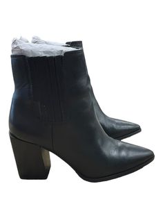 Brand: STEVE MADDEN Style: BOOTS ANKLE HEELS Color: BLACK Size: 7.5 SKU: 129-5836-3033 CONDITION: GENTLY USED Western Ankle-high Chelsea Boots For Winter, Western Style Ankle-high Chelsea Boots For Winter, Winter Western Style Ankle-high Chelsea Boots, Western Ankle-high Winter Booties, Western Style Black Platform Boots For Fall, Black Pointed Toe Chelsea Boots For Winter, Winter High Ankle Chelsea Boots With Stacked Heel, Winter Snip Toe Boots With Reinforced Heel, Winter Moto Boots With Stacked Heel And Pointed Toe