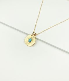 Dainty necklace, gold necklace, turquoise necklace, coin necklace, necklaces for women, gifts for her Dainty Gold + turquoise necklace DETAILS: *23mm pendant with Turquoise center stone- heavy gold plated *Gold Filled chain with spring ring closure *Chose your perfect length SHIPPING: *Free domestic shipping on all orders PACKAGING: *All pieces come beautifully packaged, perfect for gift giving. Find more to ❤️ here: http://etsy.com/shop/thejewelrystandard Dainty Necklace Gold, Tarnished Jewelry, Dainty Gold Necklace, Necklace Turquoise, Medallion Necklace, Women Gifts, Stone Gold, Necklaces For Women, Coin Necklace