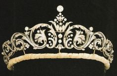 Sarah Ferguson's wedding tiara was made by Garrard's especially for her marriage to Prince Andrew of England. Sarah Ferguson, Head Pieces