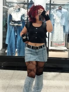 upcycling, emo, y2k outfit, chubby, get ready with me, fashion Y2k Chubby Outfits, Chubby Y2k Outfits, Y2k Plus Size Fashion, Chubby Style, Y2k Scene, Emo Y2k, Outfit Inspired, Get Ready With Me