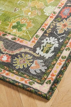 an area rug is shown on the floor