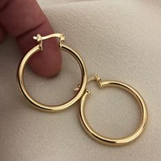 New! Made With 5 Layers Of Solid 18k & 24k Gold Won’t Tarnish Hypoallergenic, Nickel Free Tags~ Arracadas De Oro Arracadas Chicas Arracadas De Mujer Arracadas De Tubo D04.89003m Hoops Earrings Gold, Ring Earrings Aesthetic, Hoop Gold Earrings, Small Golden Hoop Earrings, Good Hoop Earrings, Small Hoop Earrings Aesthetic, Earrings Hoops, Small Hoop Earrings, Gold Hoops Earrings