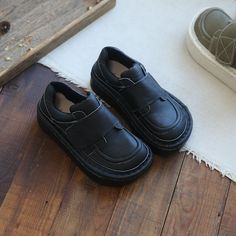 Leather Loafers With White Sole And Round Toe, Leather Loafers With Round Toe And White Sole, Slip-on Sneakers With Leather Footbed And Round Toe, Leather Shoes With Stitched Sole And Round Toe, Synthetic Leather Shoes With Round Toe And Leather Sole, Slip-on Synthetic Leather Shoes With Textured Sole, Black Leather Slip-on Shoes With Round Toe, Low-top Leather Platform Shoes, Flat Leather Shoes With Platform