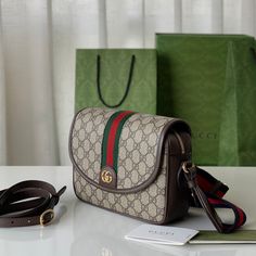 GUCCI SIZE :23X17X7cm Branded Packaging, Ladies Handbags, Coach Bag, Gucci Bags, Exclusive Bag, New Handbags, Brunei, New Bag, Grade 1