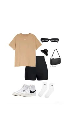 In search of the best gym outfits to break a sweat in? These are the best workout outfits and athleisure brands on Amazon! Feel comfortable in your next yoga class with my list of Amazon gym wear #yoga #gymoutfits #aesthetic #nike Neue Outfits, Causual Outfits, Simple Trendy Outfits, Sporty Outfits, Cute Everyday Outfits, Cute Simple Outfits, Casual Style Outfits