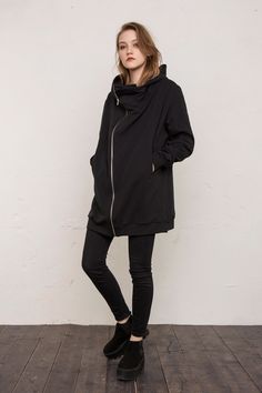 Just get in to this black cosy hoodie! Modern and perfect for those 'nothing to wear days' Composition- Cotton 100% Model is 175cm height Size S - M - L - XL Care Machine Wash Cold / 30 degree Hand Wash Cold Dry cleaning Cool iron If you have any questions about the dress,my policy,shipping and so on please convo me,i will be happy to answer all of them! Thank you for visiting my shop. To see more dresses click the link --->> https://www.etsy.com/shop/DIDRESS All parcels will be claimed lo Black Fleece Hoodie For Fall, Oversized Hooded Sweater For Everyday, Oversized Cozy Black Hoodie, Cozy Black Hoodie For Fall, Cozy Black Cotton Hoodie, Cozy Black Cotton Outerwear, Black Fleece Hoodie With Pockets, Black Fleece Hoodie Sweater, Black Fleece Hooded Jacket