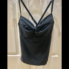 New Athleta Black Tankini, Removable Pads, Adjustable Straps, Xs Black Tank Top With Built-in Bra For Workout, Black Workout Tank Top With Built-in Bra, Black Stretch Tank Top With Built-in Padding, Black Athleisure Tank Top With Built-in Padding, Black Tops With Built-in Bra For Training, Black Tank Top With Adjustable Straps And Medium Support, Black Tank Top With Adjustable Straps For Workout, Black Bra-friendly Tank Top For Light Exercise, Black Sports Bra With Tank Straps For Gym