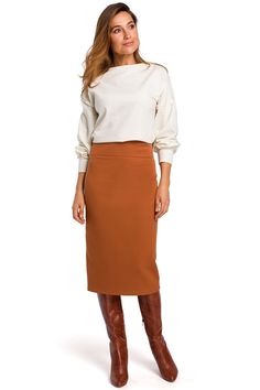 Classic pencil skirt with a thick belt is the essence of femininity. Perfect with your favorite shirt or blouse. The skirt is lined, fastened with a covered zipper and is a great base to create a variety of styling options. Skirt Model, Stylish Women Fashion, Trendy Skirts, High Waisted Pencil Skirt, Styl Boho, Midi Skirt Pencil, Classic Chic, Basic Tops, Chic Boutique