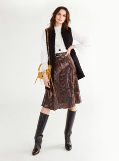 Philae Marine Skirt by Vanessa Bruno - The Perfect Provenance Fall Midi Skirt, Fall Midi, Elegant Midi Skirt, Midi Skirt Fall, Business Casual Fall, Bohemian Chic Fashion, Patterned Skirt, Fall Sweater, Vanessa Bruno