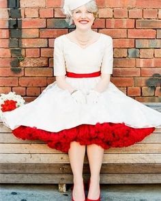 #vinatgebridaldresses #weddingdresses #1950sdresses Retro Wedding Theme, Wedding Dresses 50s, Rockabilly Wedding, Red Wedding Dresses, Traditional Wedding Dresses, Nontraditional Wedding, Wedding Gowns Vintage, Retro Wedding, Modern Wedding Dress