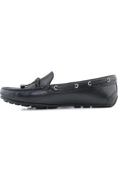 Marc Joseph New York Riverview Loafer (Women) | Nordstromrack Casual Tassel Loafers With Textured Sole, Casual Almond Toe Swift Leather Loafers, Classic Leather Flat Tassel Loafers, Driving Loafers With Rubber Sole, Casual Swift Leather Loafers With Leather Sole, Leather Sole Flat Boat Shoes Slip-on, Flat Leather Sole Boat Shoes Slip-on, Flat Slip-on Boat Shoes With Leather Sole, Leather Flat Boat Shoes With Textured Sole