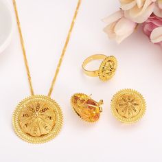 Habesha Wedding, Ethiopian Jewelry, Bubble Paper, Set Necklace, Bridal Gold Jewellery, Traditional Jewelry, Gifts For Wedding Party, Necklace And Earrings, Necklace Earring Set