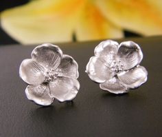 Magnolia Flower Stud Earrings Bridesmaid by DanglingJewelry, $20.00 Simple Bridesmaid Gift, Magnolia Earrings, Christmas Gift Sister, Mothers Jewelry, Magnolia Jewelry, Bridesmaid Gifts Earrings, Sister Jewelry, Silver Flower Earrings, Gift Sister