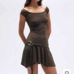 Brand New Brown Dress, Large, Skin Tight Fit Never Worn, Just Not My Style! Pull And Bear Dress, Short Brown Dress, Backless Short Dress, Dark Brown Dress, Dresses For Pregnant Women, Stylish Short Dresses, La Fashion Week, Pretty Clothes, Short Dresses Casual