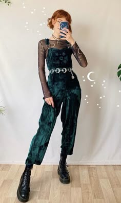 Tokyo Street Fashion, Fashion 90s, Witchy Fashion, Witch Outfit, Swaggy Outfits, Mode Inspiration