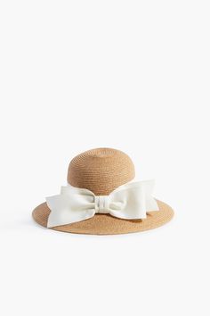 Exclusive Cream Packable Wide Bow Sunhat | Toucan Hats Classic Feminine, Beach Accessories, Hat Making, Bow Detail, Wide Brimmed, Sun Hats, Spring Summer Fashion, Spring Fashion, Straw