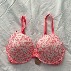 All Four Bras Are New With Tags And Size 34dd. Three T Shirt Bras From Pink And One Cloud Feel Bra From The Main Victoria’s Secret Line. Spring Underwire Bra For Loungewear, Spring Loungewear Underwire Bra, Fitted Pink Bra For Loungewear, Pink Floral Print Beach Bra, Spring Pink Padded Bra, Casual Stretch Pink Bra, Summer Floral Print Pink Bra, Fitted Pink Floral Bra, Fitted Pink Floral Print Bra