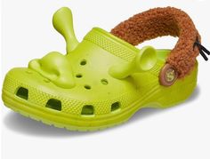 Will you wear them in the swamp? LOL (A complementary pairing for a Universal Studios trip) Shrek Crocs, Uggs Slides, Boyfriend Gift Guide, Clean Crocs, Crocs Store, Sandals Crocs, Clog Crocs, Croc Style, Girls Clogs