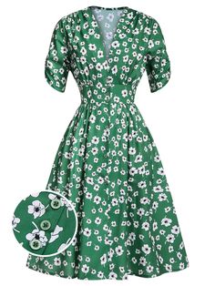 Green 1940s V-Neck Floral Dress | Retro Stage Retro Inspired Outfits, Retro Stage, Vestidos Retro, Peacock Dress, Strawberry Patch, Fantasy Closet, Standard Dress, 1960's Dress, Vestidos Vintage