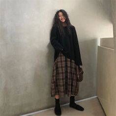 High Waisted Plaid Skirt, Women Midi Skirt, Dark Academia Outfits, Dark Academia Outfit, Academia Outfits, Long Skirt Outfits, Dark Academia Fashion, Japanese Harajuku, Academia Fashion