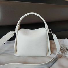 40800719142994 Lady Shopping, Square Handbag, Soft Leather Purse, Retro Shoulder Bag, Leather Shoulder Bags, Luxury Girl, Genuine Leather Totes, Girls Handbags, Fashion Lady