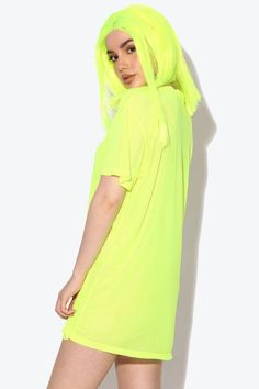 Catch eyes and turn heads this festival season in our Miami Neon Yellow Oversized Mesh T-shirt. Get summer ready with our oversized tee it’s the perfect poolside cover up during the day or add biker shorts and heels for a neon evening look. Designed in London for KARIZMAFabric: MeshLength: 77cm Gentle dry clean or gentle hand wash cold water and hang to dry. Model is 5 ft 7 and wears a size small.Please use our size guide for body measurements when purchasing, our garments run true to size. Trendy Summer T-shirt For Music Festival, Oversized Summer T-shirt, Trendy Green T-shirt For Summer, Green Summer Streetwear Tops, Summer Music Festival Short Sleeve T-shirt, Short Sleeve T-shirt For Summer Music Festival, Casual Tops For Summer Music Festival, Casual Summer Tops For Music Festival, Summer Music Festival Short Sleeve Tops