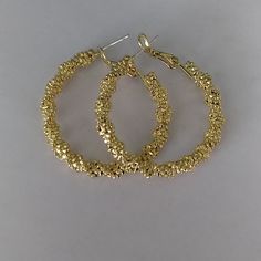 New! Fashion Jewelry. 18k Gold Plated Glitter Sparkle Hoops Hypoallergenic Earrings For Women Girls . Size:4 Cm/ I.57 Inch. Sparkle Hoop Earrings, Hypoallergenic Earrings, Gold Jewelry Fashion, Jewelry Gold, Earrings For Women, Women Girl, Women's Earrings, New Fashion, 18k Gold