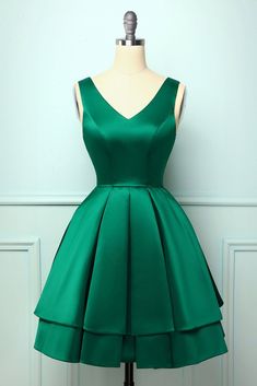 Short Ball Dresses, Green Ball Dresses, Green Ball Dress, Green Dress Short, Green Short Dress, Princess Line Dress, Satin Party Dress, Short Green Dress, Mini Homecoming Dresses