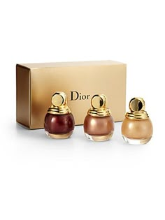 Dior - Diorific Vernis Gold Coffret - #Christmas #GiftGuide  |      Love Nail Art check out my pinterest @opulentnails  for Nail Polish Lovers. #nailart #OPI #nars #orly #ysl #dior #jinsoon #chinaglaze #essie #estee #Illamasqua #Kardashian #Londontown Luxury Nail Polish, Dior Christmas, Sharp Claws, Mom Beauty, Gold Nail Polish, Lip Cosmetics, Dior Makeup