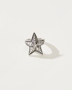 Materials: silver plated brass Measurements: adjustable Small Iphone, En Route Jewelry, Starfish Ring, Oversized Shirts, Starfish Necklace, Xmas List, Toe Ring, Pearl Flower, Ring Finger