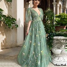 Olivia Mark - Exquisite Long Dresses with Floral Embellishments Prom Dresses Elegant, Green Tulle, Prom Dresses 2024, V Neck Prom Dresses, Tulle Evening Dress, Evening Dresses With Sleeves, Dress Tulle, A Line Prom Dresses, Tulle Prom Dress