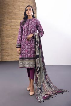 Saapphire Aura 3p-day22v0-5 Intermix 2022 Default Title Saapphire Aura 3p-day22v0-5 Intermix 2022 is Original Ladies Clothing Brand, and provides both Styles shalwar kameez suits and kurtis. Purple Aura, Chiffon Fashion, Chiffon Dupatta, Ladies Clothing, Cotton Trousers, Shalwar Kameez, Pakistani Outfits, Formal Outfit, Printed Cotton