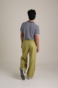 These lightweight 100% linen pants are the perfect piece to transition your wardrobe from summer to fall and back again. Pull-on style, wide-leg, inside pockets, and a comfortable wide elastic waistband. Casual Cotton Parachute Pants For Vacation, Wide Leg Cotton Cargo Pants For Vacation, Relaxed Baggy Bottoms For Summer, Vacation Cotton Parachute Pants With Relaxed Fit, Relaxed Fit Cotton Parachute Pants For Vacation, Vacation Relaxed Fit Cotton Parachute Pants, Relaxed Baggy Wide-leg Bottoms, Relaxed Wide Leg Everyday Bottoms, Casual Summer Wide Leg Pants With Relaxed Fit