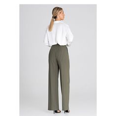 We present pants that combine comfort and elegance. They are long and wide, which provides freedom of movement and comfortable wearing. The button closure is practical and stylish, and the edge adds elegance to the pants. In addition, the pants are higher in the waist, which gives them a modern touch. They are an excellent choice for many occasions, from formal meetings to more casual situations. These pants will highlight your individual style and make you feel both comfortable and fashionable. Casual Wide-leg Pants For Work, Spring Wide Leg Pants With Button Closure, Casual Wide Leg Work Pants, Wide-leg Office Pants With Button Closure, Relaxed Fit Wide Leg Pants With Button Closure, Wide-leg Pants With Button Closure For Office, Office Wide-leg Pants With Button Closure, Casual Dress Pants With Button Closure For Work, Wide Leg Pants With Button Closure For Spring