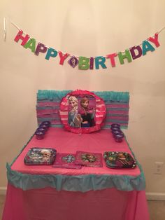 a frozen princess themed birthday party with decorations