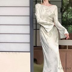 Lasaky - Long-Sleeved Dress with Elegant Draping and Figure-Hugging Silhouette Draped Bodycon Dress, Fall Fashion Dresses, Classy Prom, Classy Prom Dresses, Modest Fits, Floral Bodycon, Modest Dress, Women Long Sleeve Dress, Dresses Classy