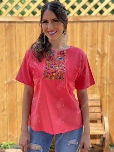 This Beautiful Hand embroidered blouse has a unique and Mexican inspired Floral design. The blouse has a beautiful traditional look to it and is made with fresh Mexican linen. The Jewelry modeled may be purchased here: Filigree Earrings: https://www.etsy.com/es/listing/872372628/filigrana-clasica-de-gota-arete-mexicano?ref=listings_manager_grid Mexican Top, Hand Embroidered Blouse, Mexican Blouse, Filigree Earrings, Traditional Look, Jewelry Model, Bell Sleeve Blouse, Fuchsia Color, Linen Blouse