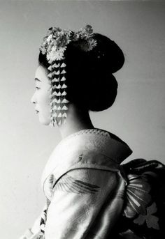 geisha Japanese Art Prints, National Dress, Hair Combs, Junior High