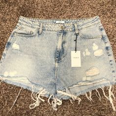 Distressed Denim Shorts - Light Wash Condition: Nwt (New With Tags) Color: Light Wash / Distressed Size: 31 Make An Offer! Forever 21 Summer Cutoff Shorts, Forever 21 Cutoff Jean Shorts For Summer, Forever 21 Ripped Summer Bottoms, Forever 21 High Waist Ripped Bottoms, Trendy Ripped Bottoms From Forever 21, Forever 21 Light Wash High Rise Shorts, Forever 21 High Rise Light Wash Shorts, Light Wash Distressed Denim Shorts, Forever 21 Ripped High Rise Bottoms