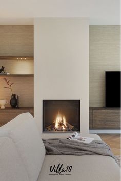 gashaard openhaard interiordesigner interior tvdressoir Modern Open Fireplace, Minimalist Modern Fireplace, Build In Fireplace Living Rooms, Interior Fireplace Ideas, Wood Fireplace Ideas, Living Room Ideas Fireplace, Open Fireplace Ideas, Tv Next To Fireplace, Fireplace Ideas Modern